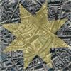 Ein goldener Stern strahlt über einem Luftbild von Erfurt aus.